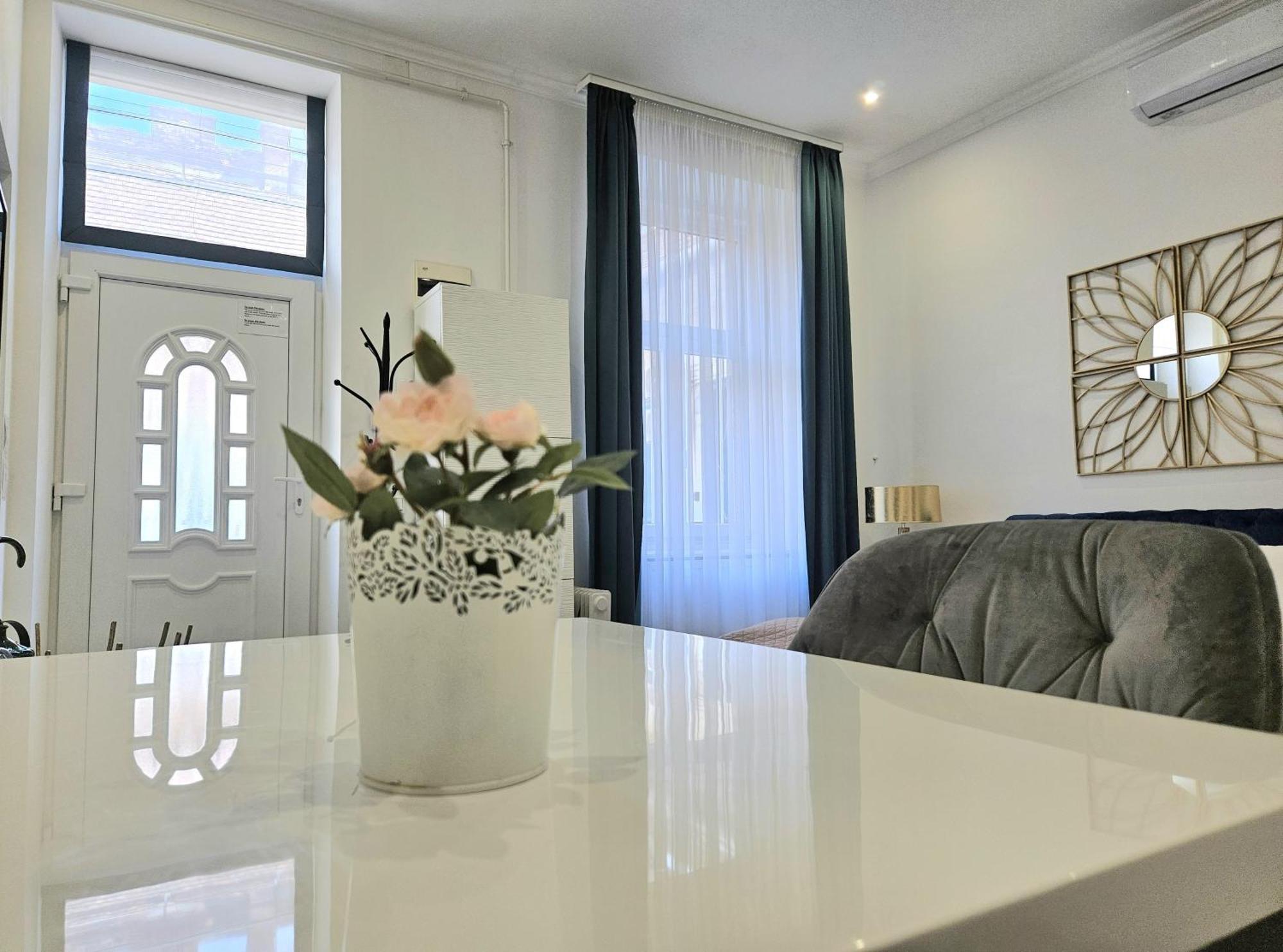 Apartmán Designer Downtown Gem Budapešť Exteriér fotografie
